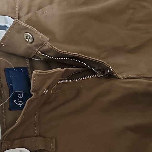 Freestyle 2 Piece Set White Button Down Blue Brown Stripe Sleeve Brown Cargo 5 - Picture 6 of 13